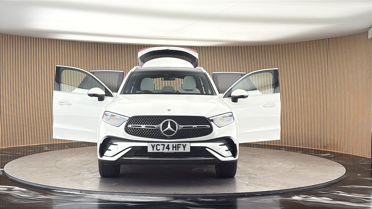 More views of Mercedes-Benz GLC