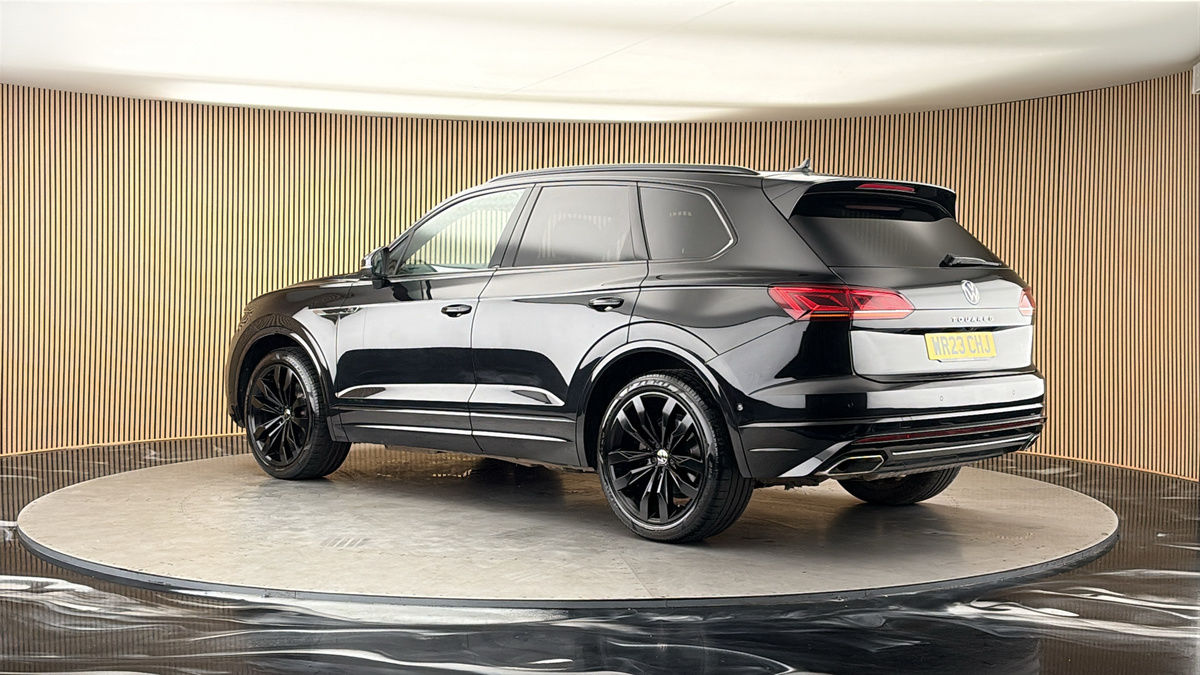 More views of Volkswagen Touareg