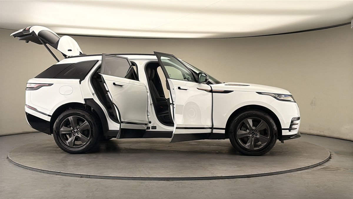 More views of Land Rover Range Rover Velar