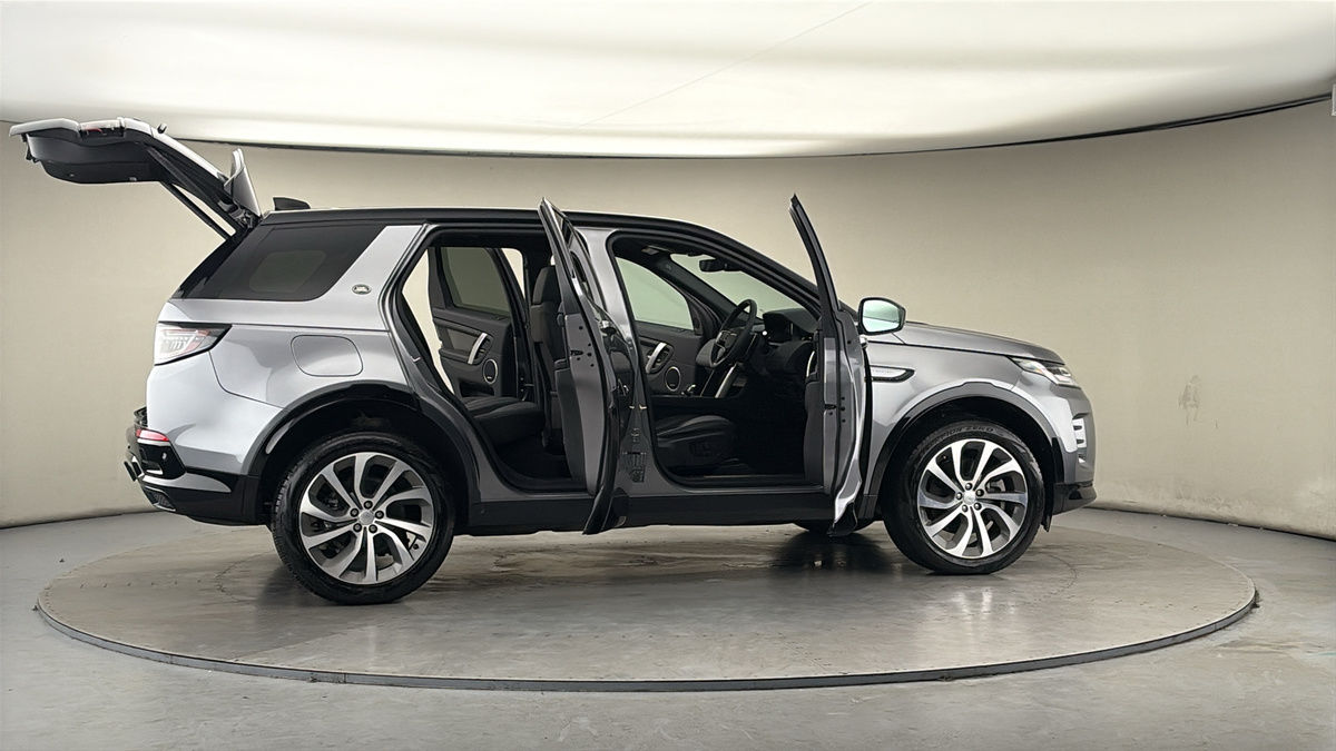 More views of Land Rover Discovery Sport