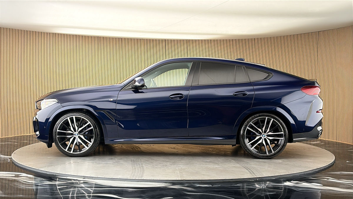 BMW X6 Image 15