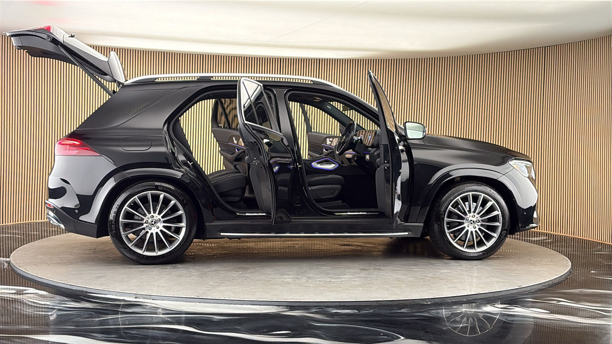 More views of Mercedes-Benz GLE