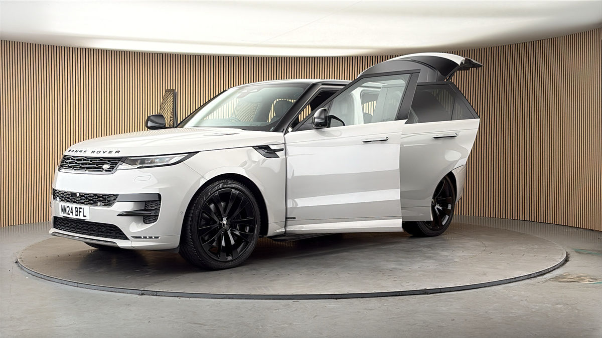Land Rover Range Rover Sport Image 22