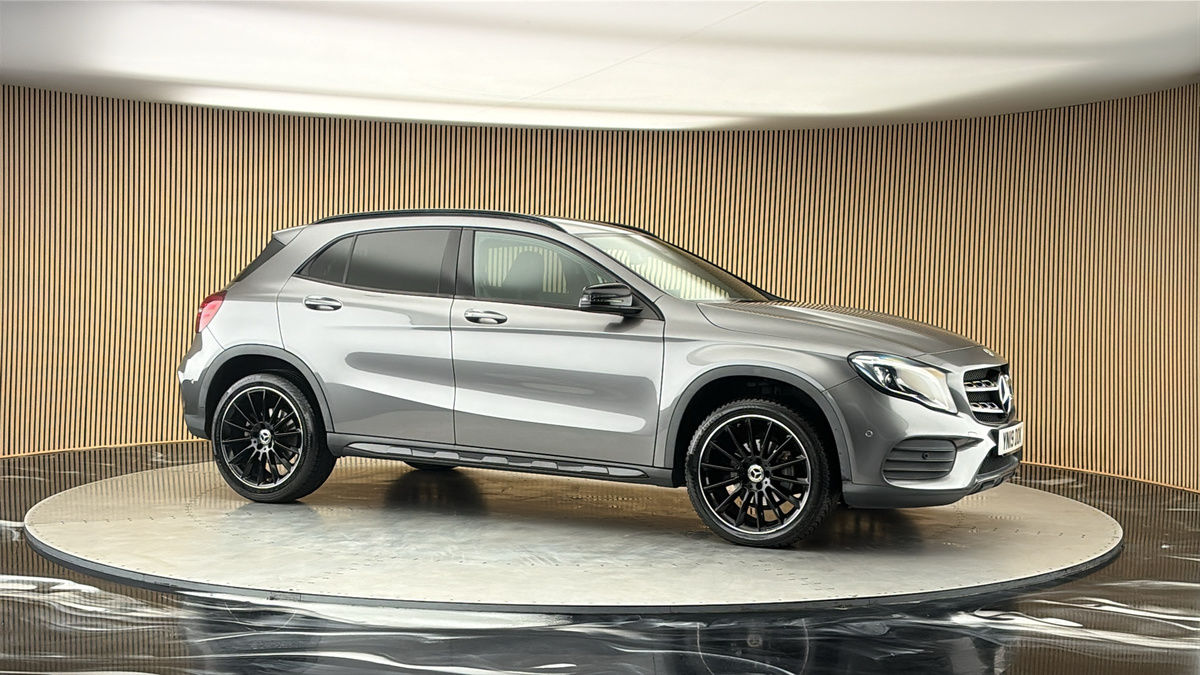 More views of Mercedes-Benz GLA