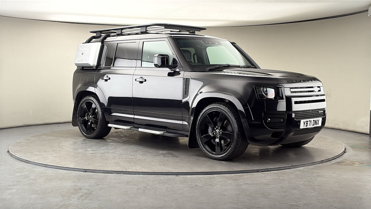 More views of Land Rover Defender 110