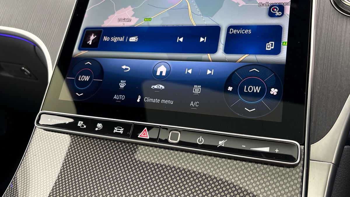 Mercedes-Benz GLC Image 25