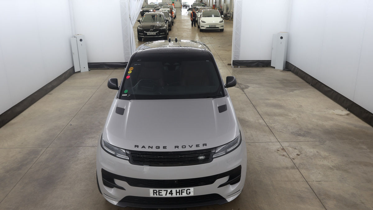 Land Rover Range Rover Sport Image 8