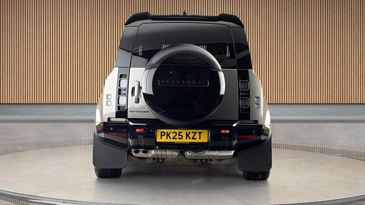 Land Rover Defender 90 Image 4