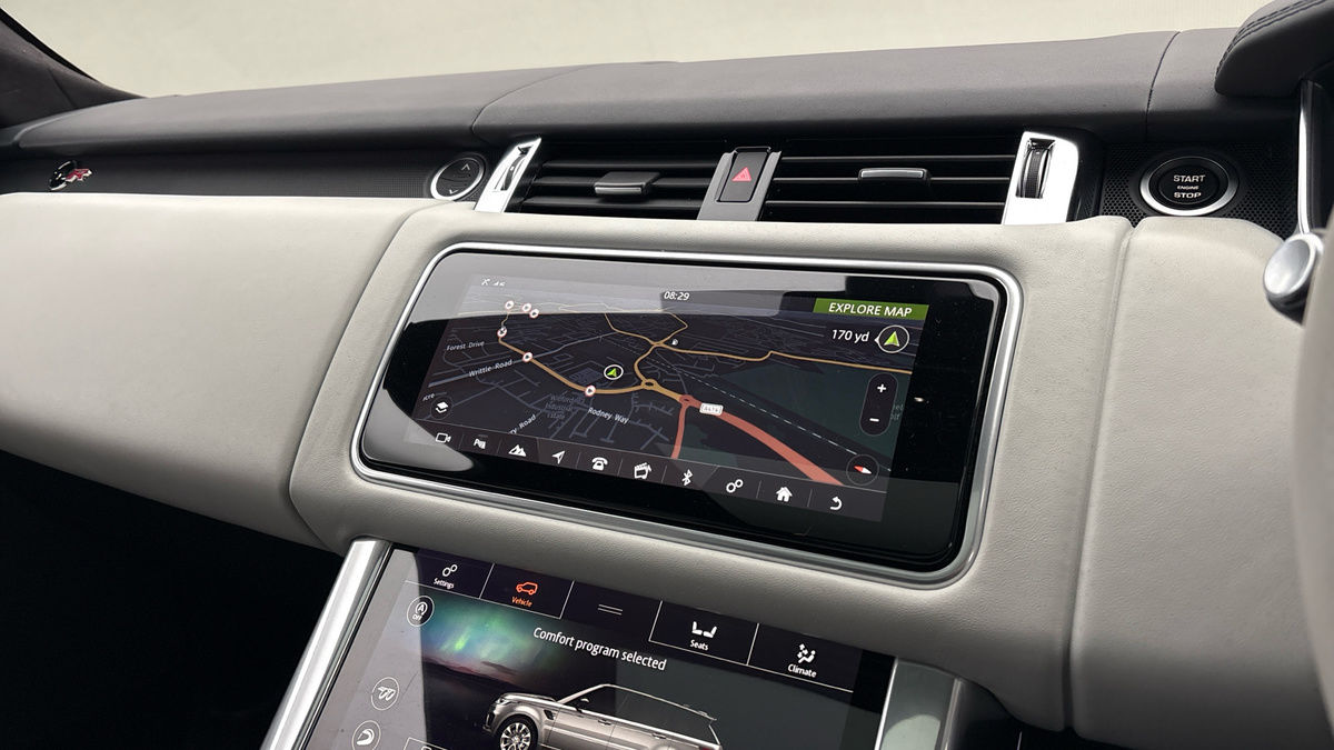 Land Rover Range Rover Sport Image 17