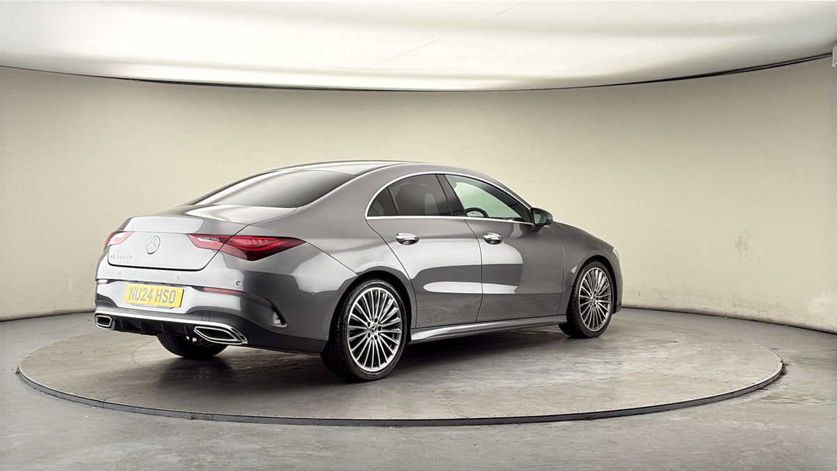 Mercedes-Benz CLA Image 21