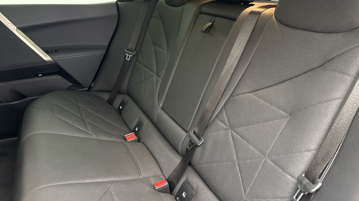 BMW iX Image 9