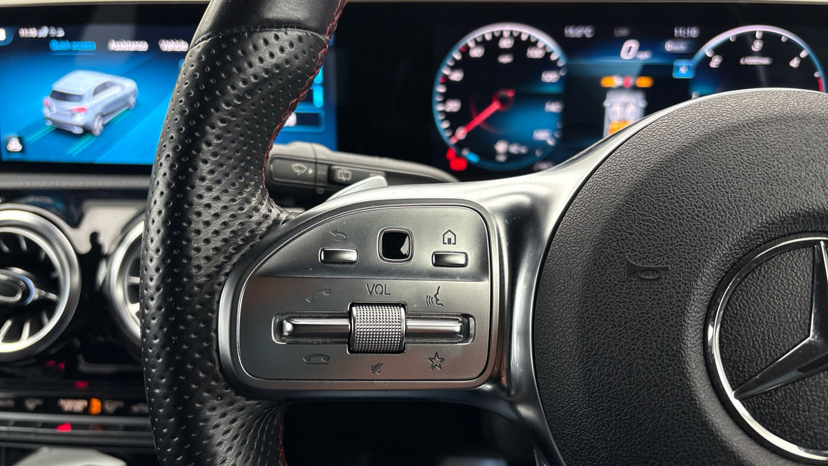 Mercedes-Benz A Class Image 13