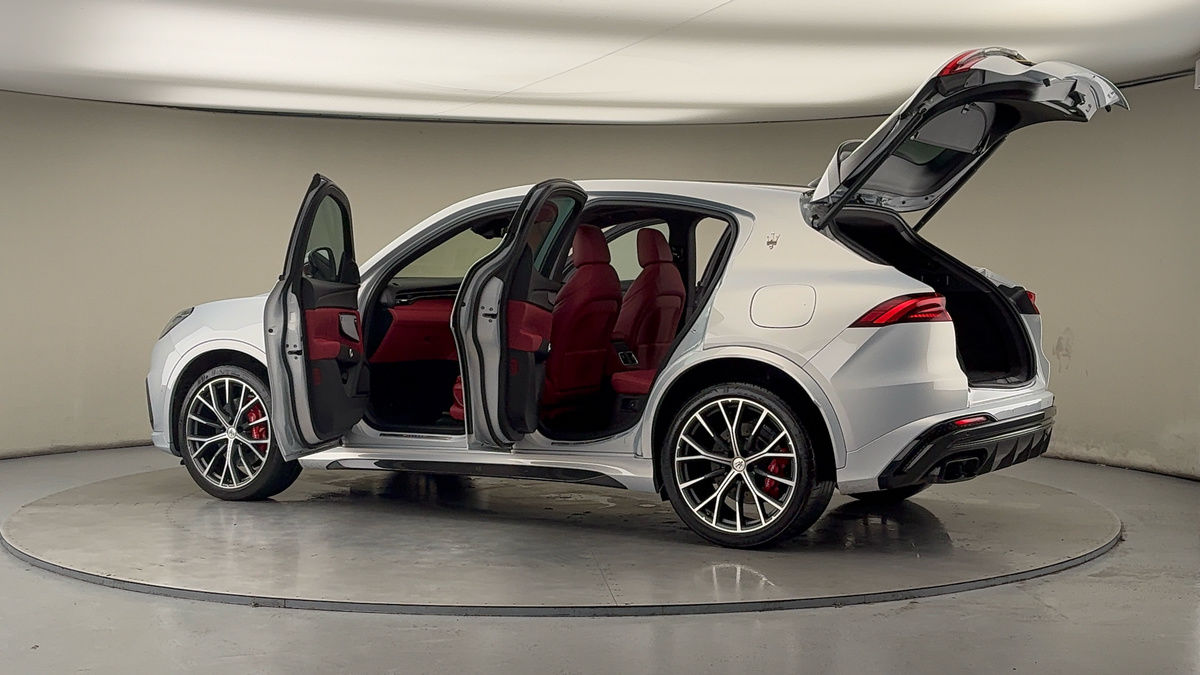 More views of Maserati Grecale