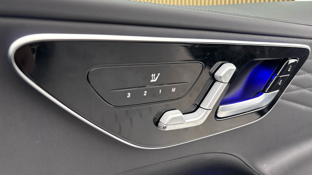 Mercedes-Benz C Class Image 28