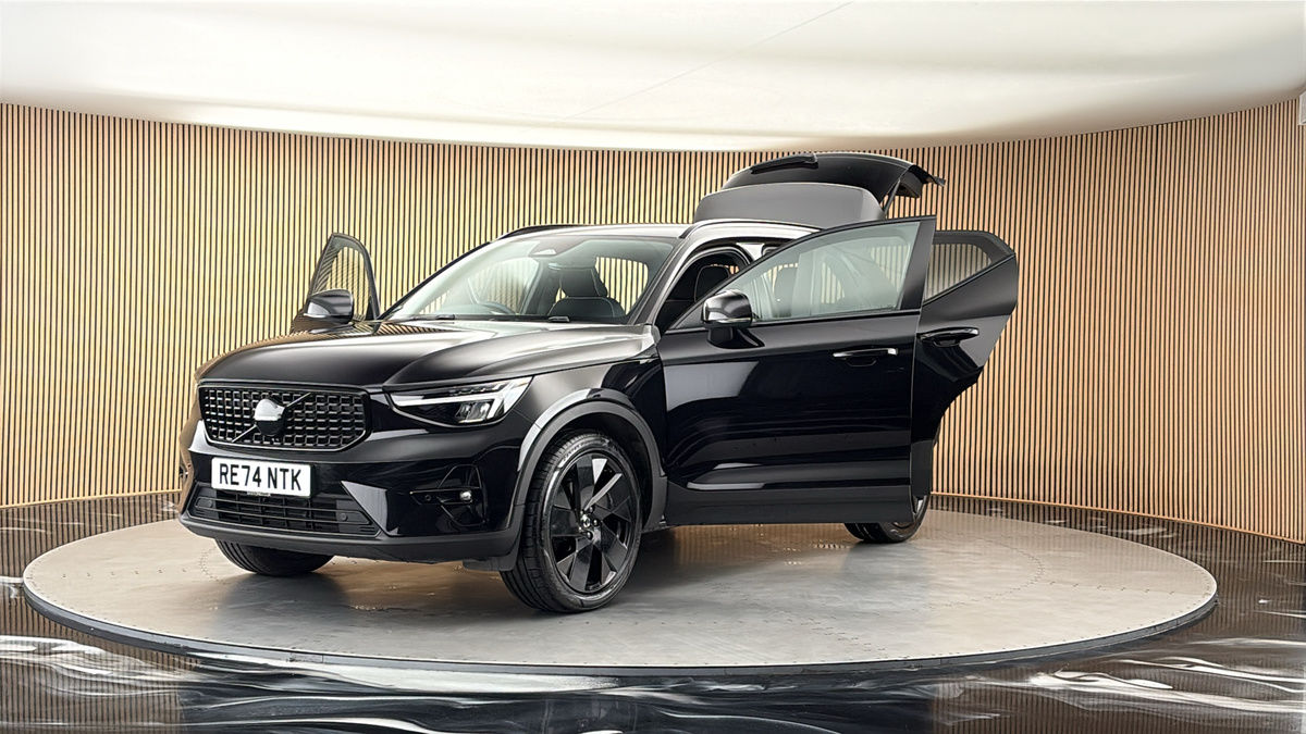 More views of Volvo XC40