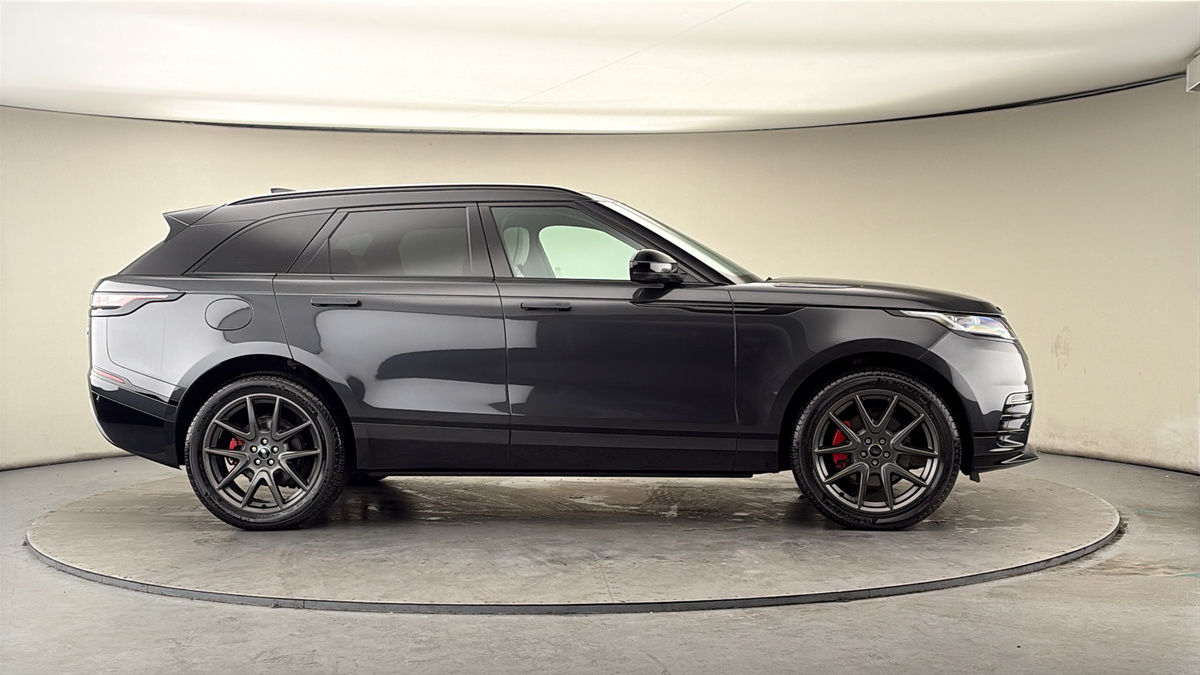 More views of Land Rover Range Rover Velar