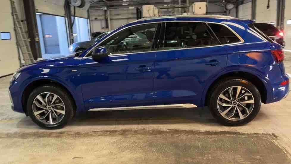 More views of Audi Q5
