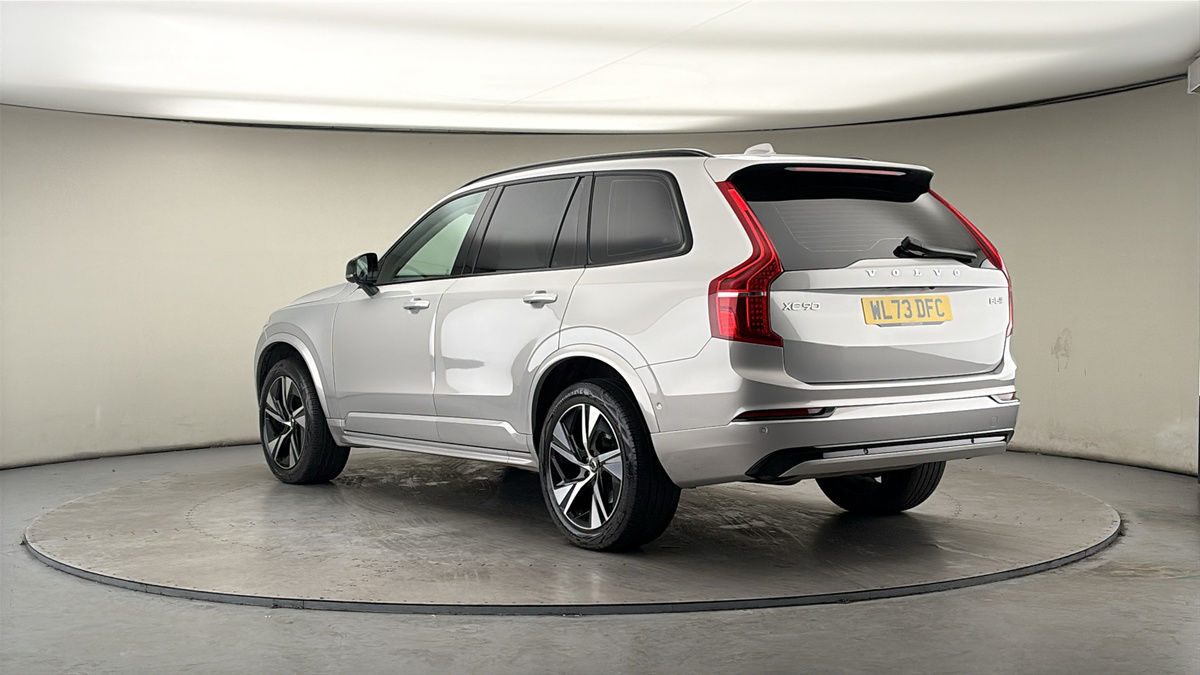 Volvo XC90 Image 2