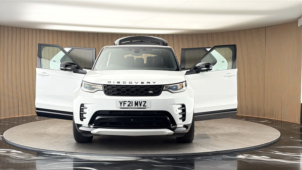 More views of Land Rover Discovery