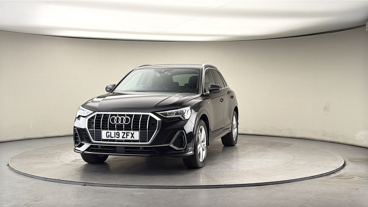 More views of Audi Q3