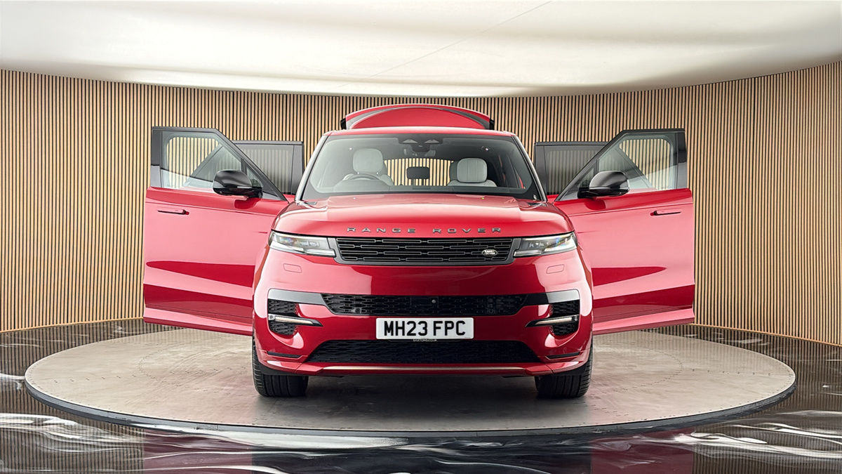 More views of Land Rover Range Rover Sport