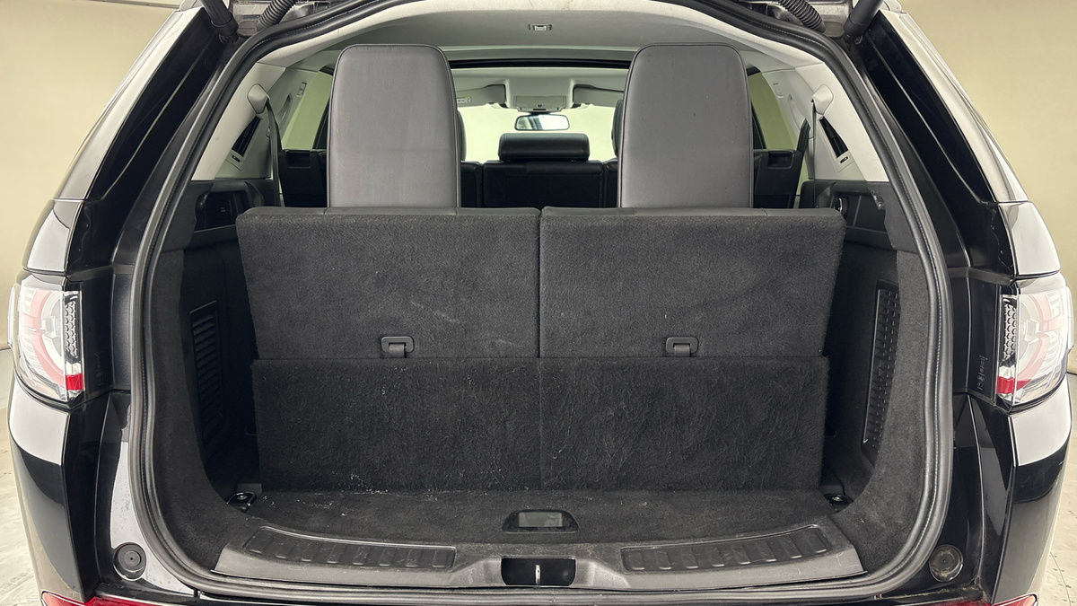 Land Rover Discovery Sport Image 11