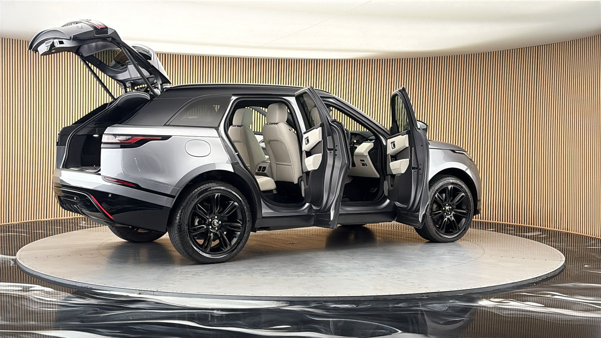 More views of Land Rover Range Rover Velar