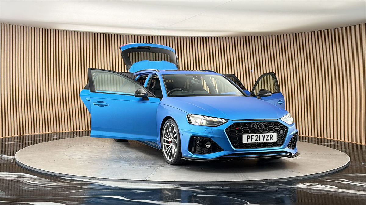 More views of Audi RS4 Avant