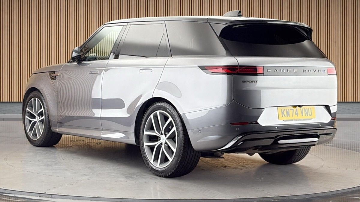 Land Rover Range Rover Sport Image 2