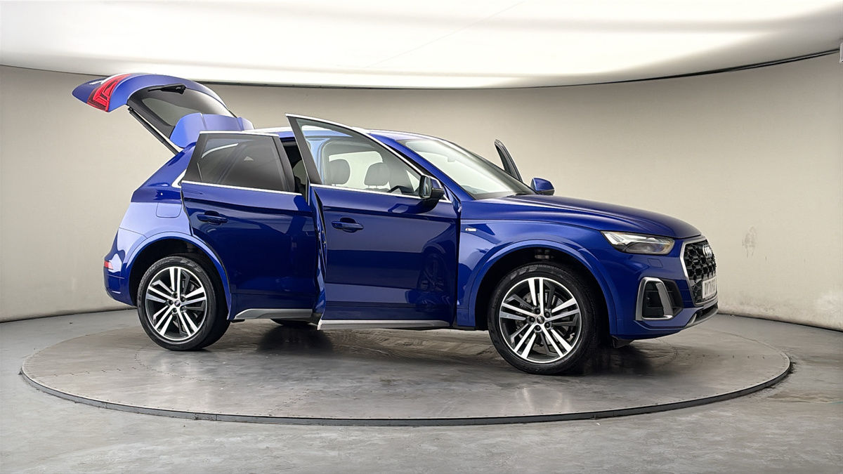 More views of Audi Q5