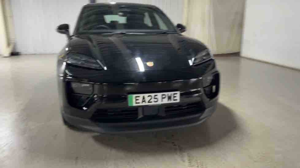 More views of Porsche Macan