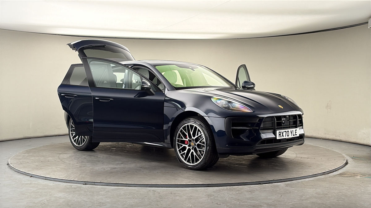 More views of Porsche Macan