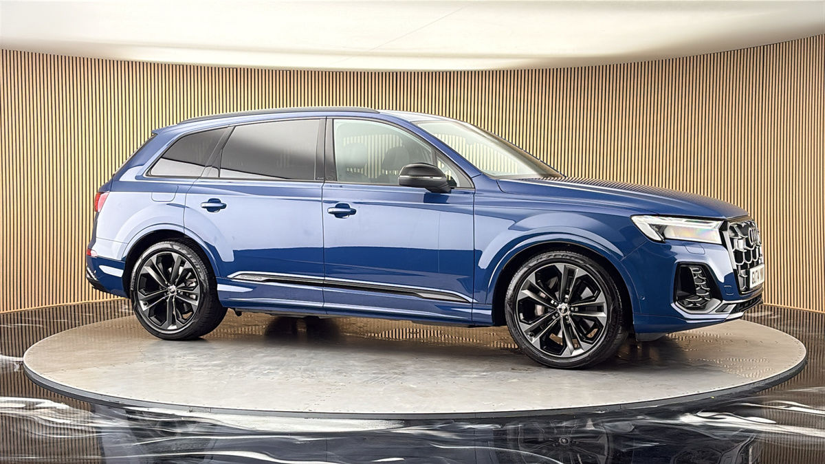More views of Audi Q7