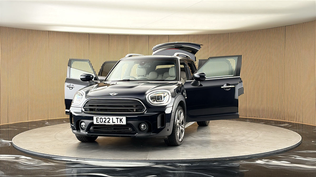 More views of MINI Countryman