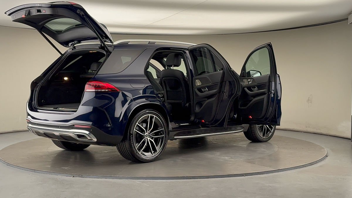 More views of Mercedes-Benz GLE