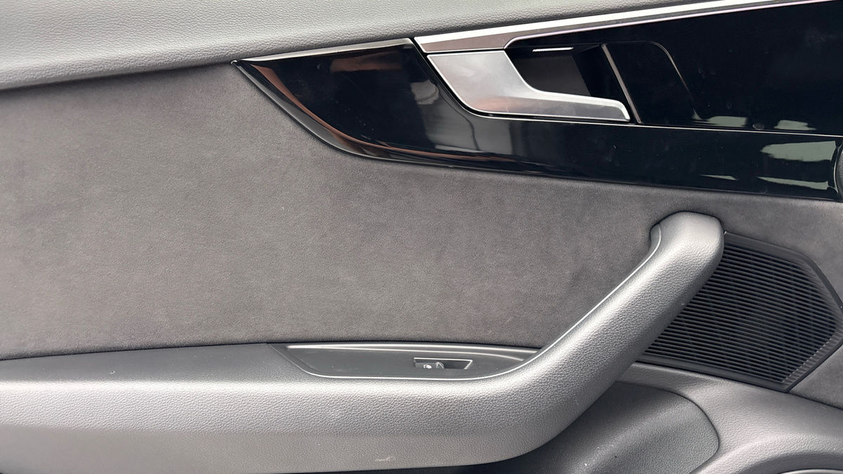 Audi A5 Image 19