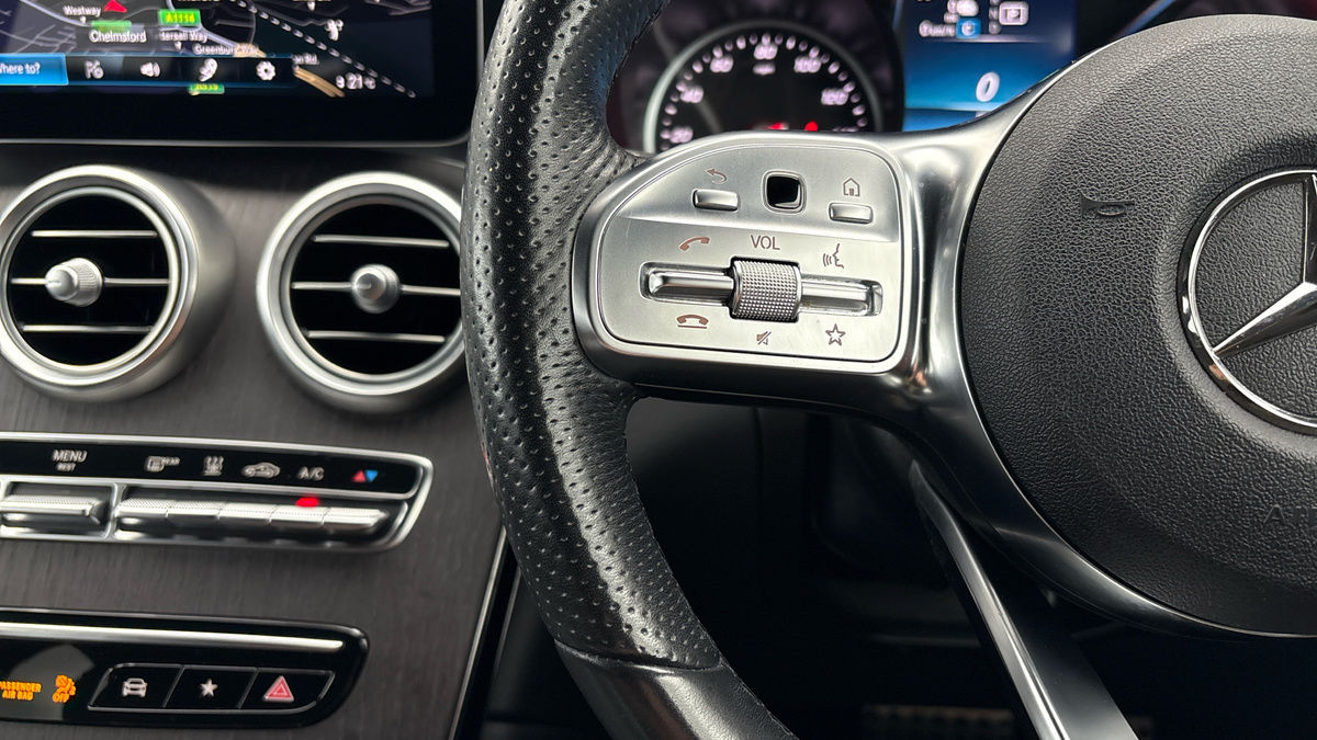 Mercedes-Benz GLC Image 13