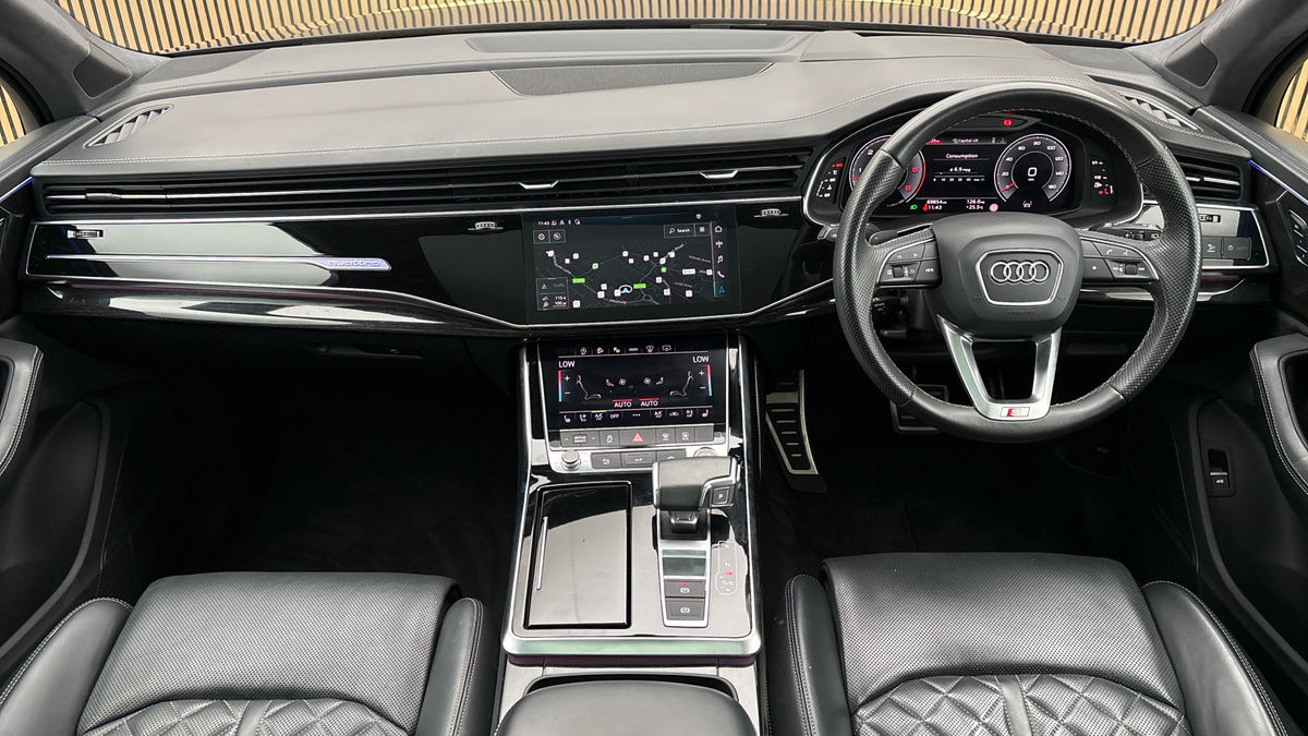 Audi Q7 Image 12