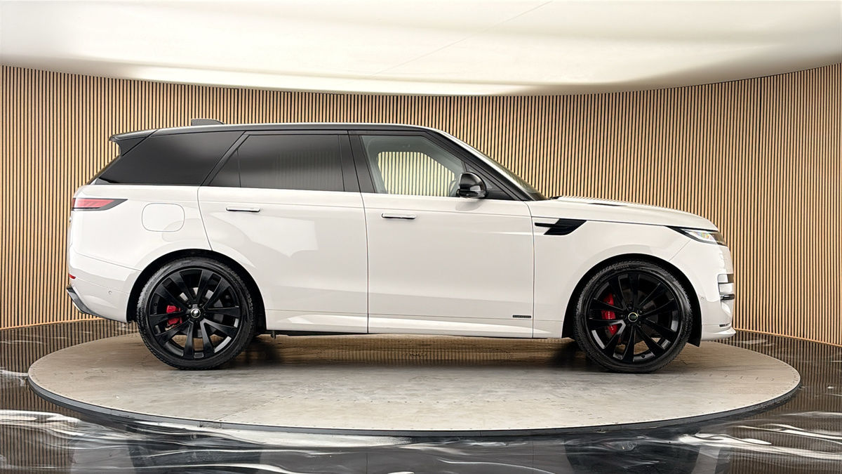 Land Rover Range Rover Sport Image 16