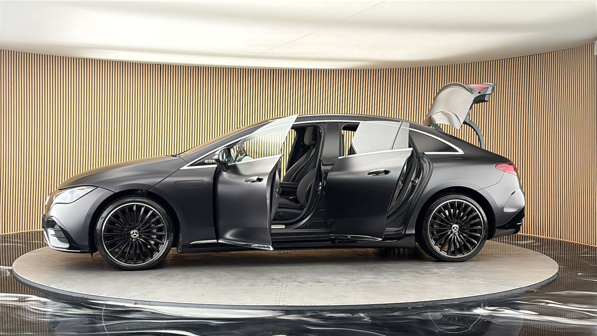 More views of Mercedes-Benz EQE