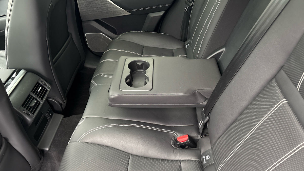 Land Rover Range Rover Velar Image 9