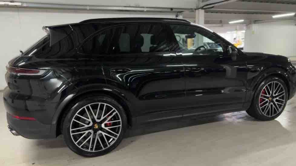 More views of Porsche Cayenne
