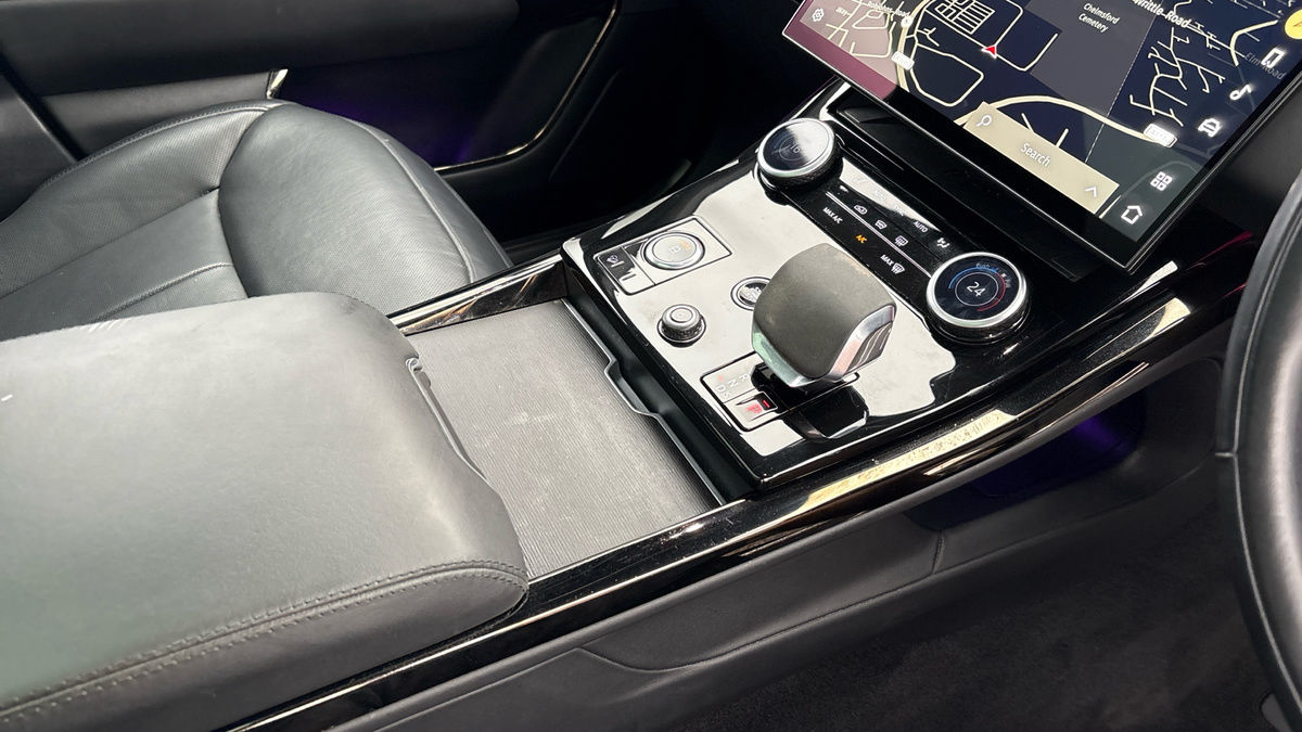 Land Rover Range Rover Sport Image 18