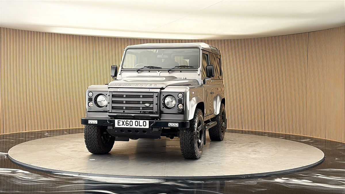 More views of Land Rover Defender 90