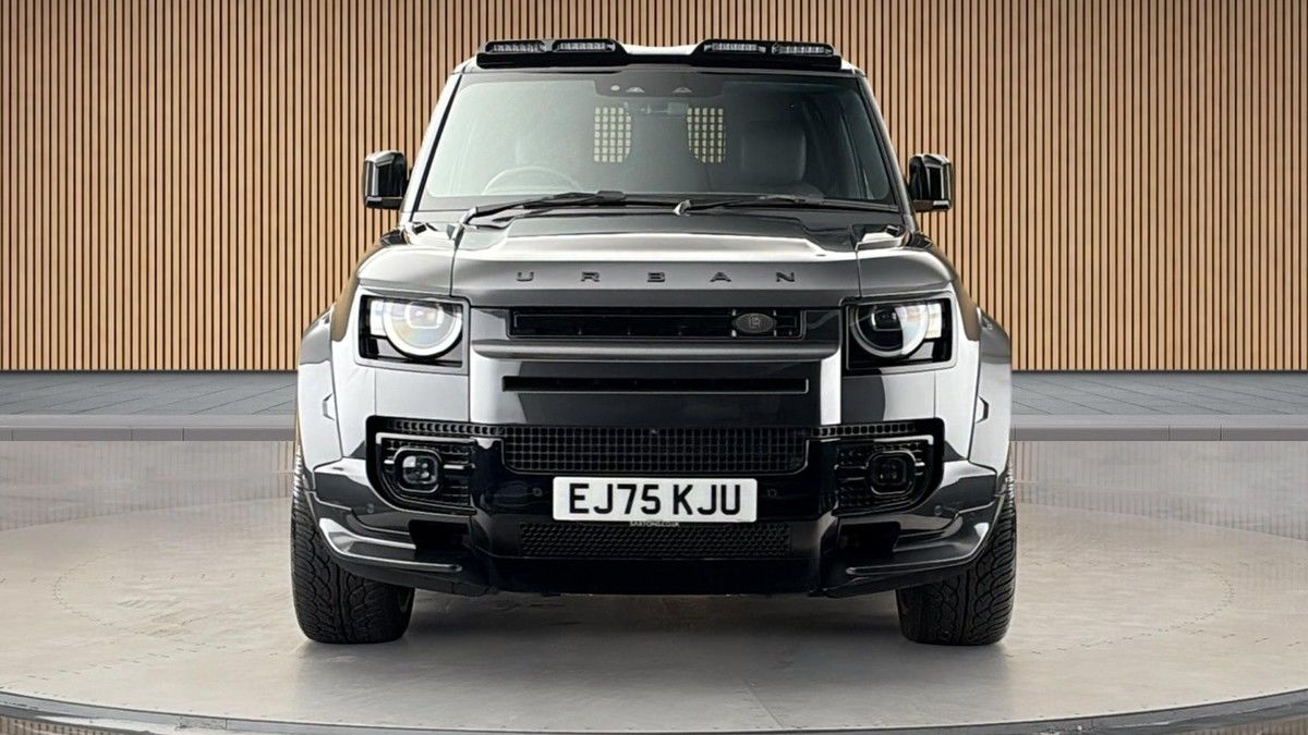 Land Rover Defender 90 Urban Image 3