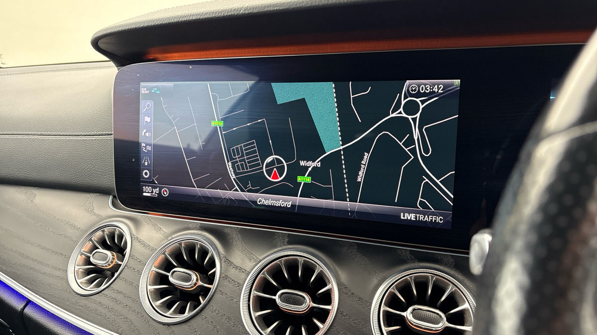 Mercedes-Benz E Class Image 17