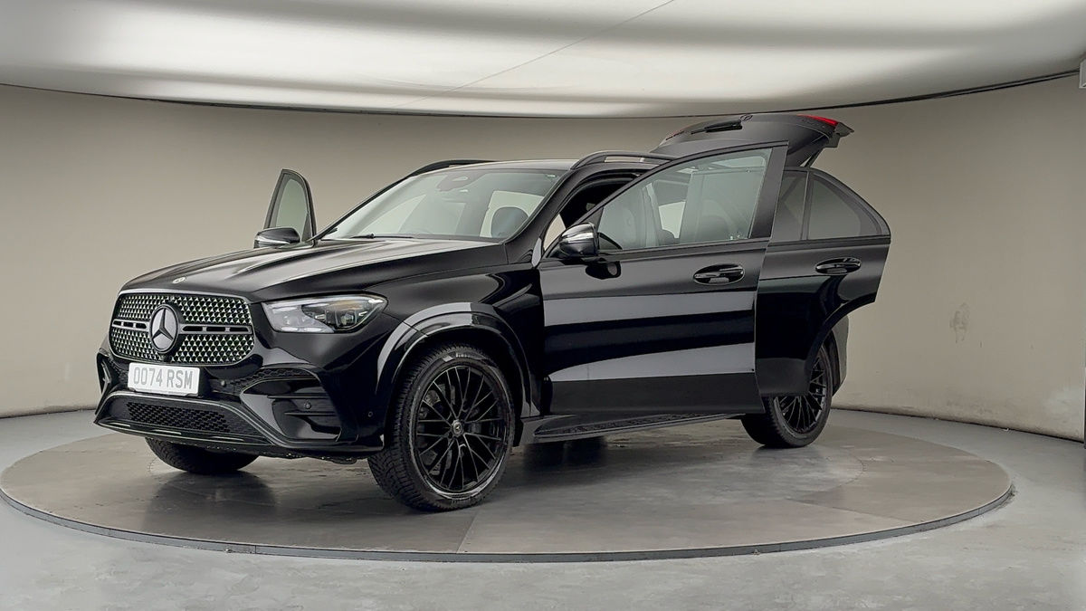 More views of Mercedes-Benz GLE