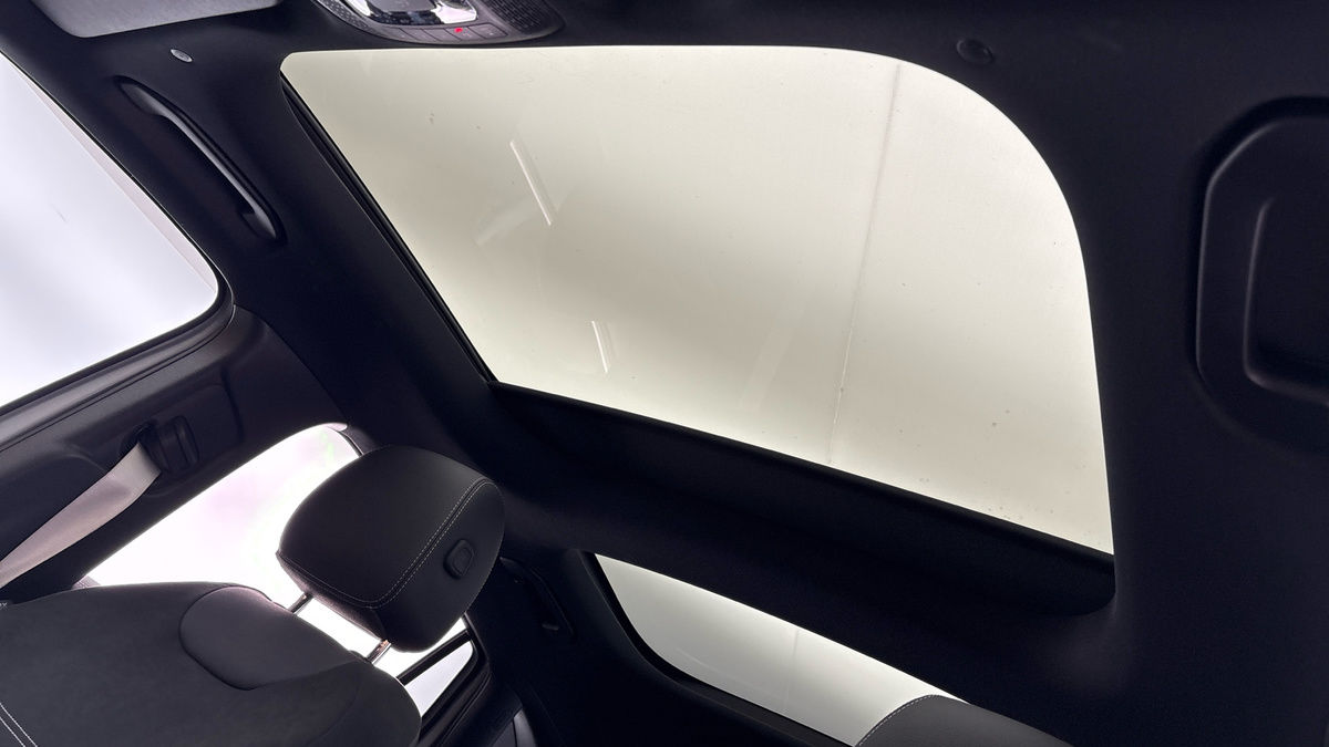 Mercedes-Benz GLA Image 6