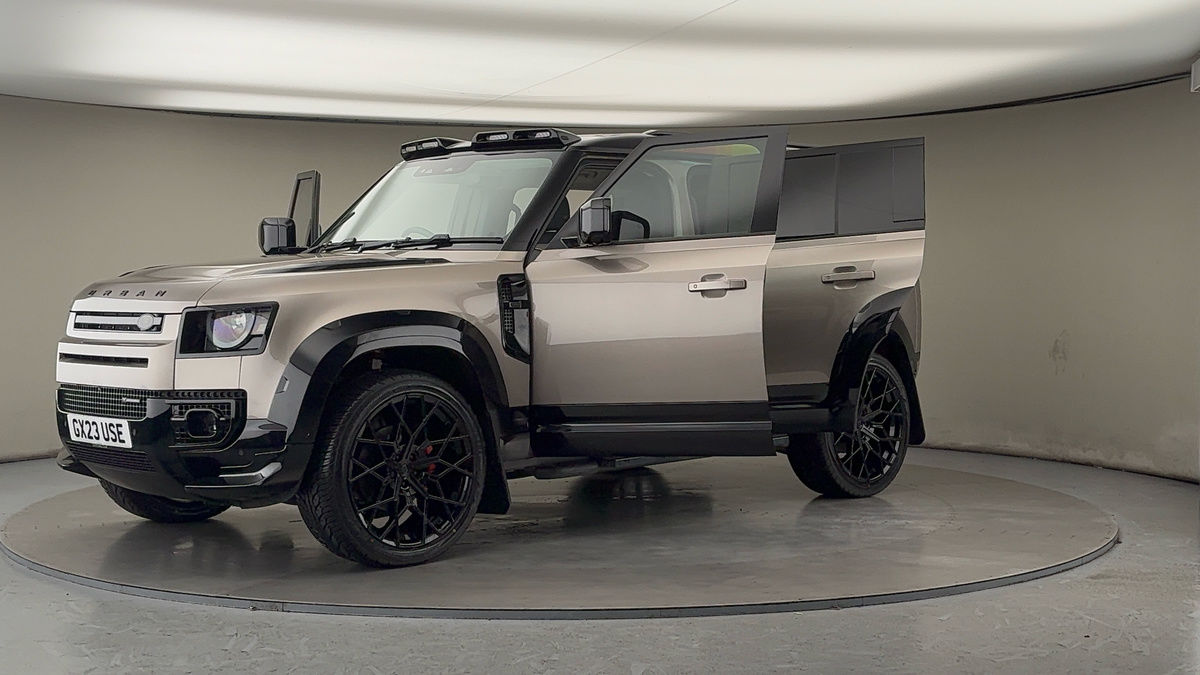 Land Rover Defender 110 Urban Image 22