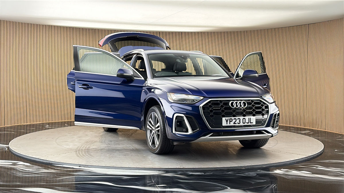 More views of Audi Q5